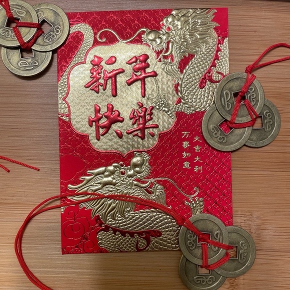 Chinese Year of the Dragon Red Money Envelope 3 Feng Shui Coin Set - Picture 6 of 11